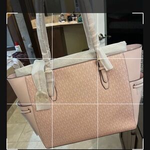 Michael Kors Light Pink Signature Tote